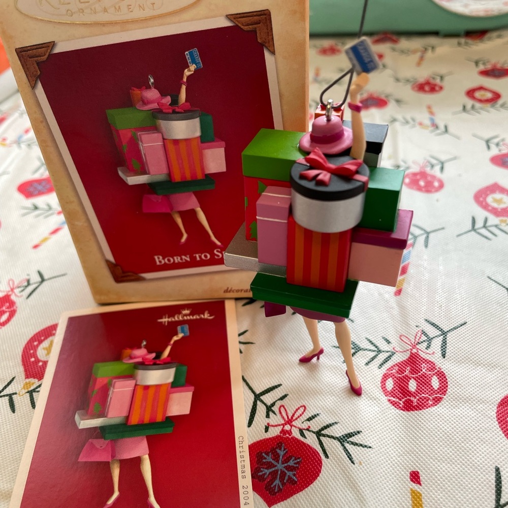 Born to Shop! Hallmark Keepsake Christmas Ornament NEW with box 2004